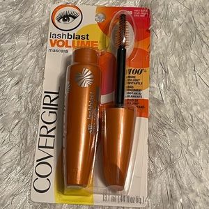4/$16‼️ Covergirl Mascara Lash Blast Volumizing